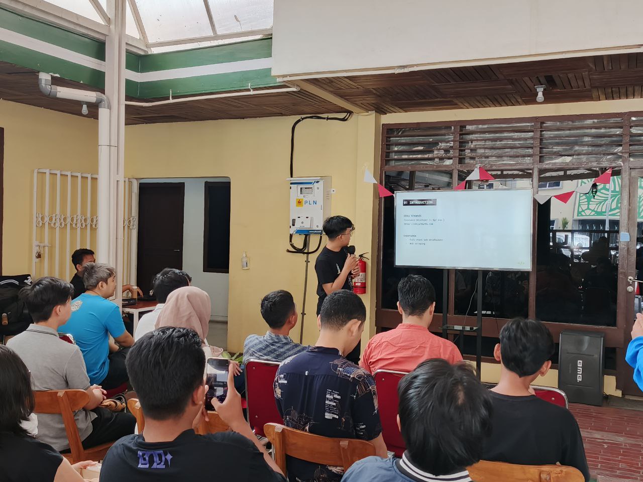 Photo saya sedang membawakan materi